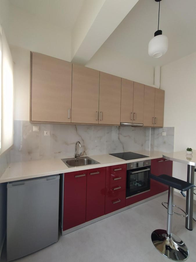 Chrysanthe'S Apartments No2 Poros Town 外观 照片
