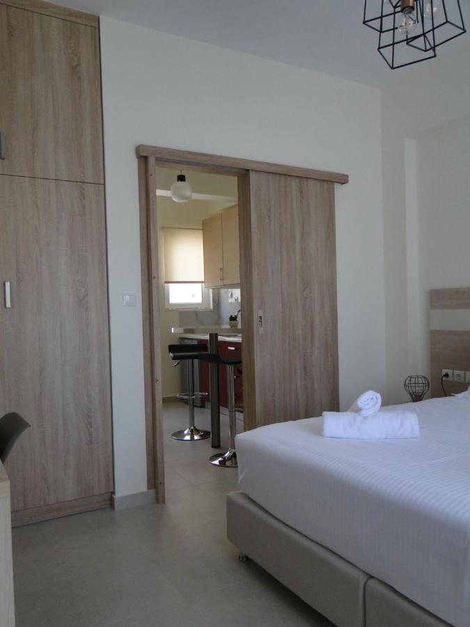 Chrysanthe'S Apartments No2 Poros Town 外观 照片