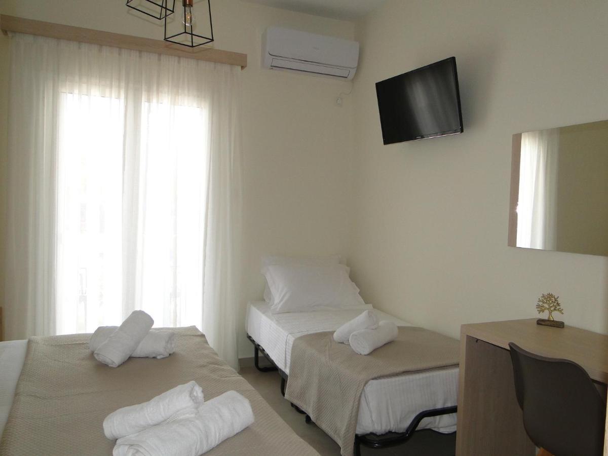 Chrysanthe'S Apartments No2 Poros Town 外观 照片