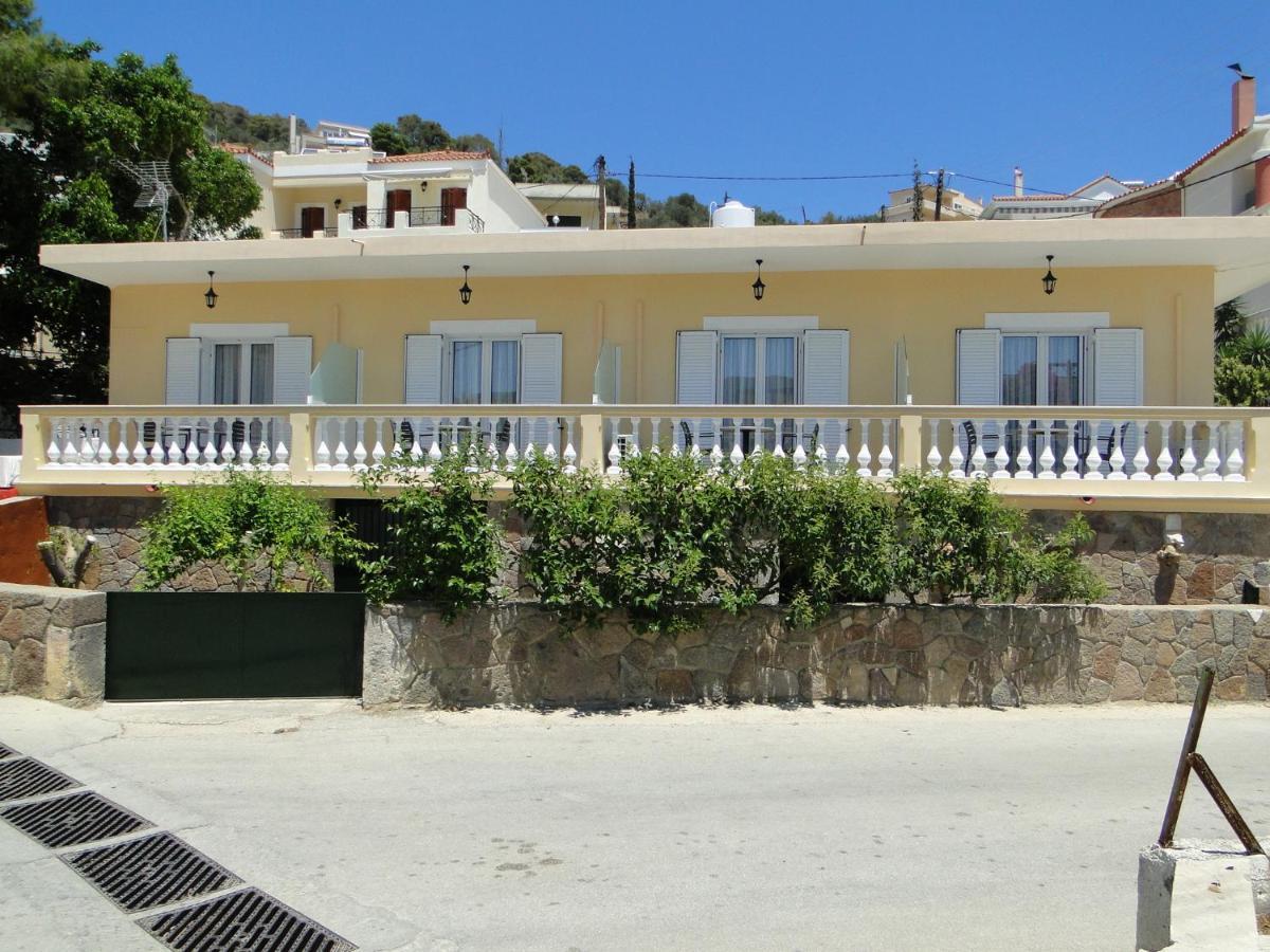 Chrysanthe'S Apartments No2 Poros Town 外观 照片
